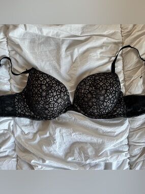 Black Lace Push-Up Bra - Victoria Secrect